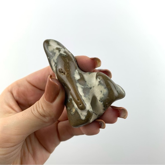 Tumbled Khaki Green Snakeskin Agate Crystal, Witchy Spiritual Home Decor, MED - Picture 3 of 5